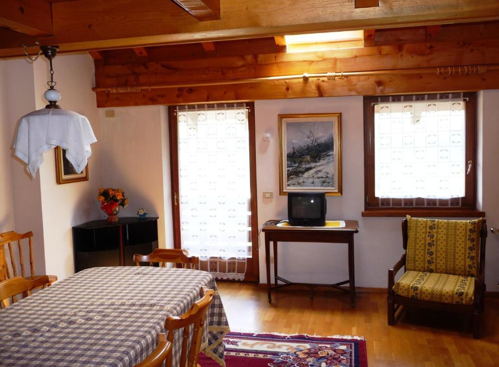 Cavalese Luxury Mountain And Sky Daire Oda fotoğraf